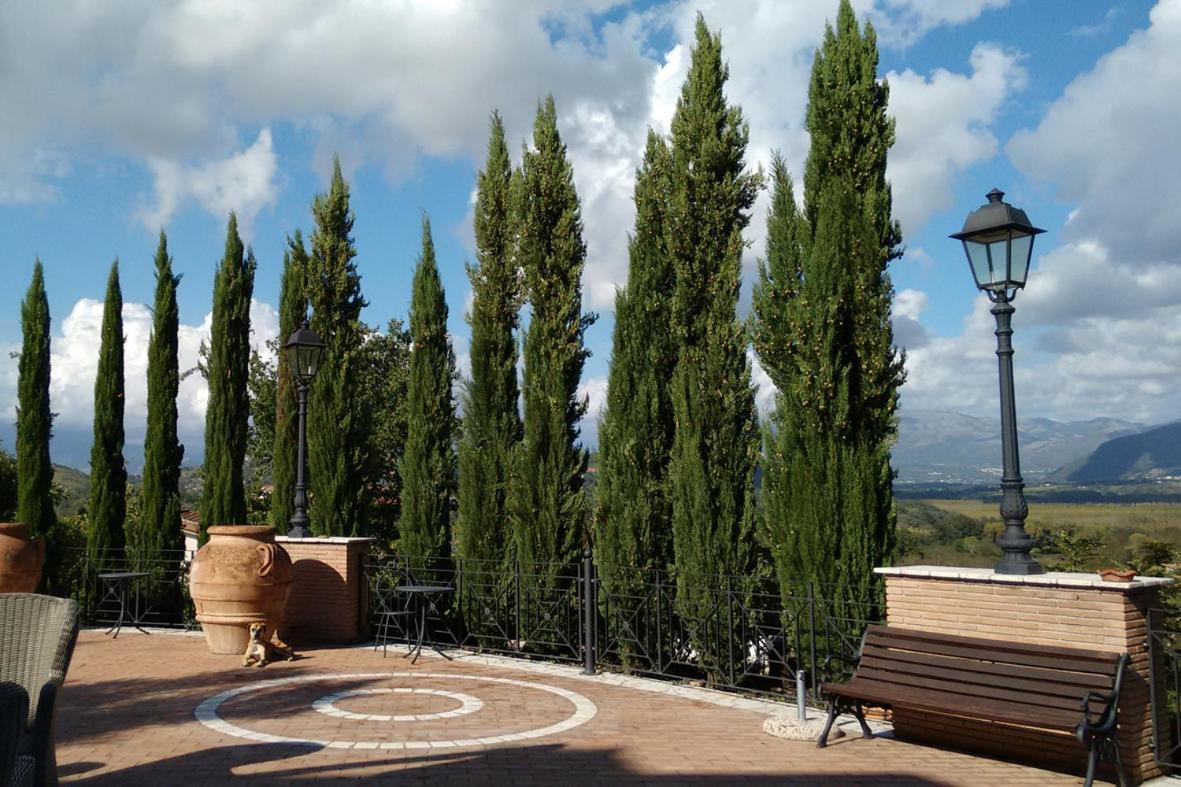 Bosco D'Olmi Country House Sant'Andrea del Garigliano Exteriör bild