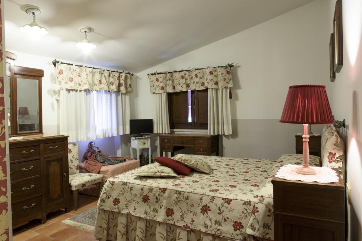 Bosco D'Olmi Country House Bed and Breakfast Sant'Andrea del Garigliano Exteriör bild